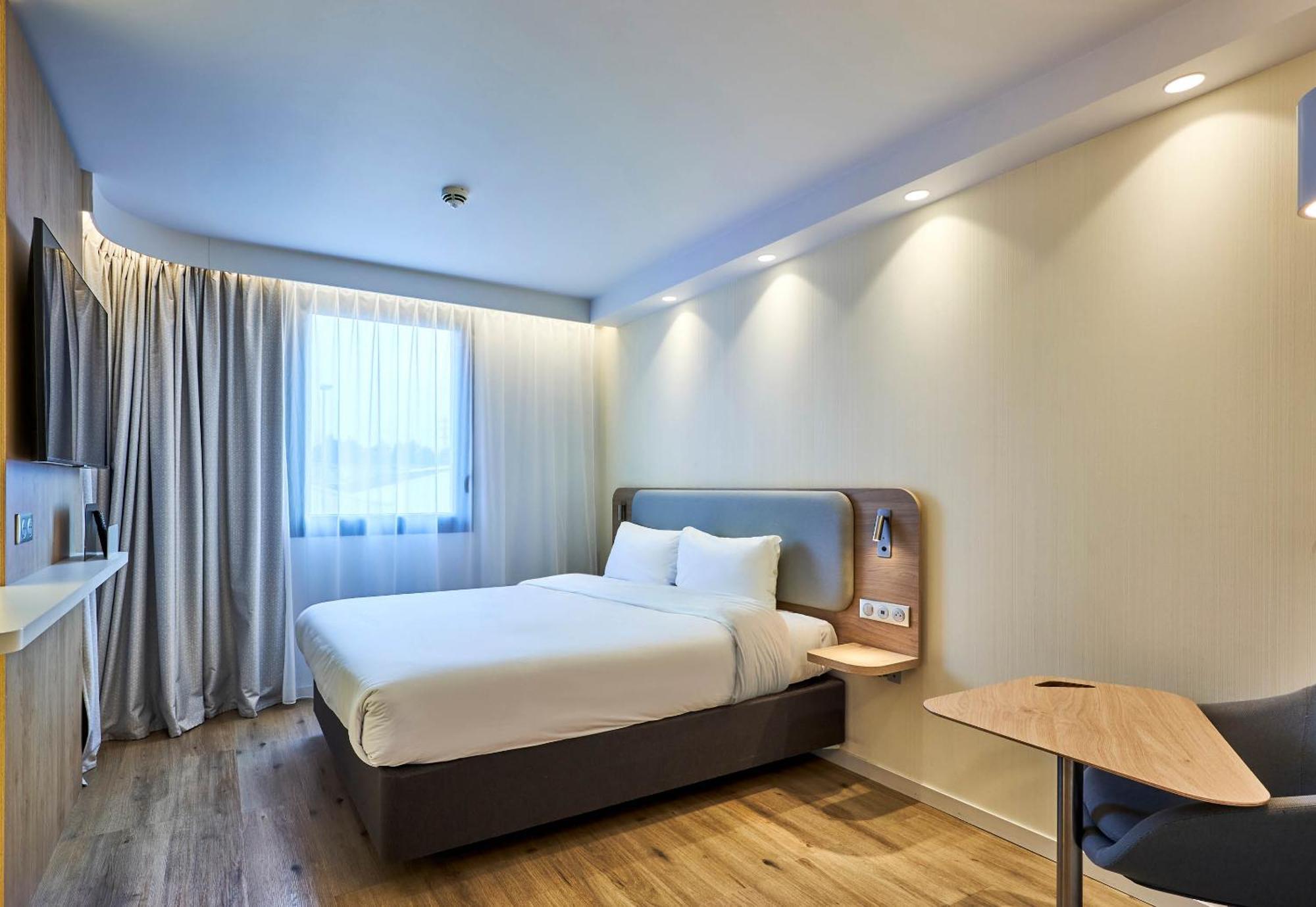 B&B Hotel Deauville-Touques Экстерьер фото
